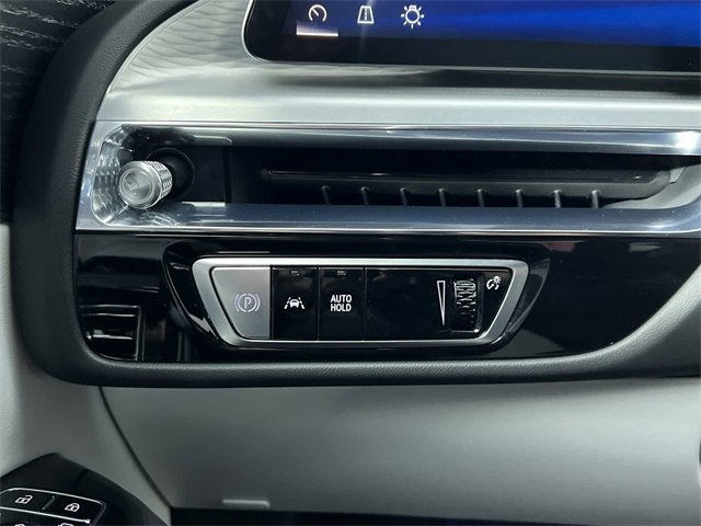 Used 2023 Cadillac Lyriq 2WD image 18