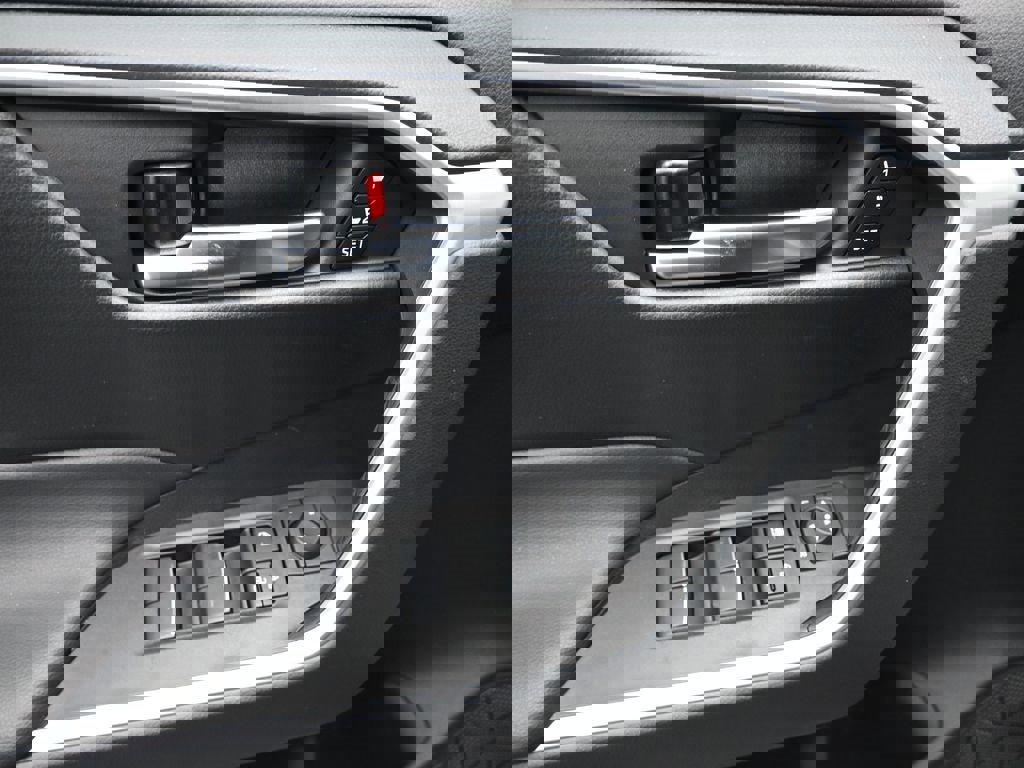 New 2025 Toyota RAV4 XLE Premium w/ Weather Package image 19