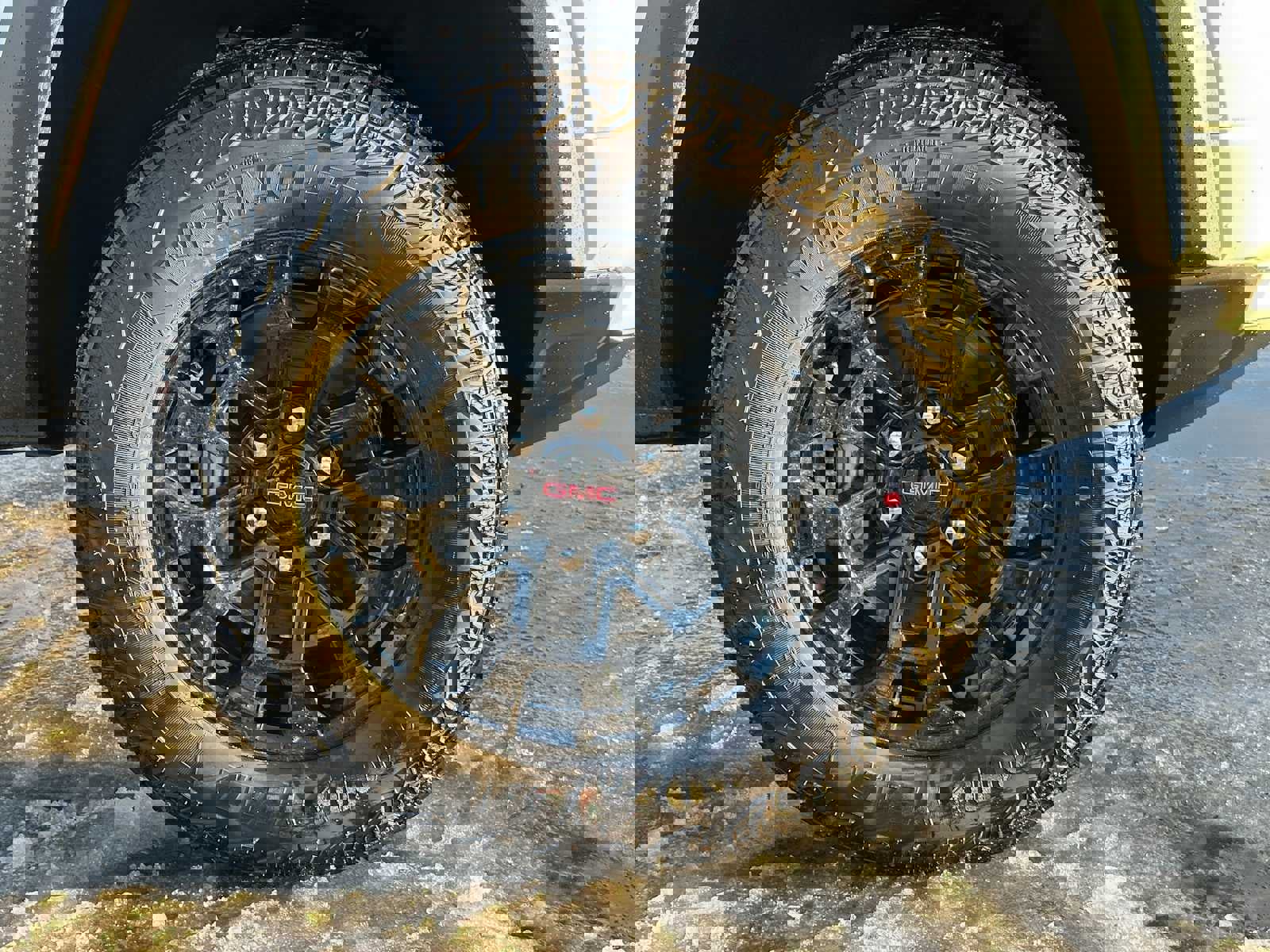 New 2026 GMC Canyon Elevation w/ Convenience Package image 9