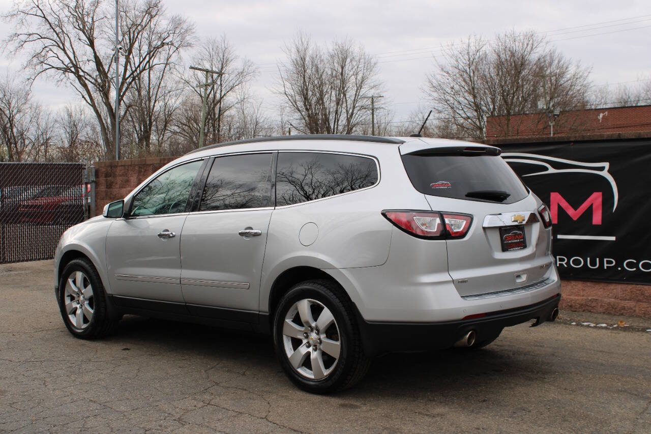 Used 2015 Chevrolet Traverse LTZ AWD/4WD image 3
