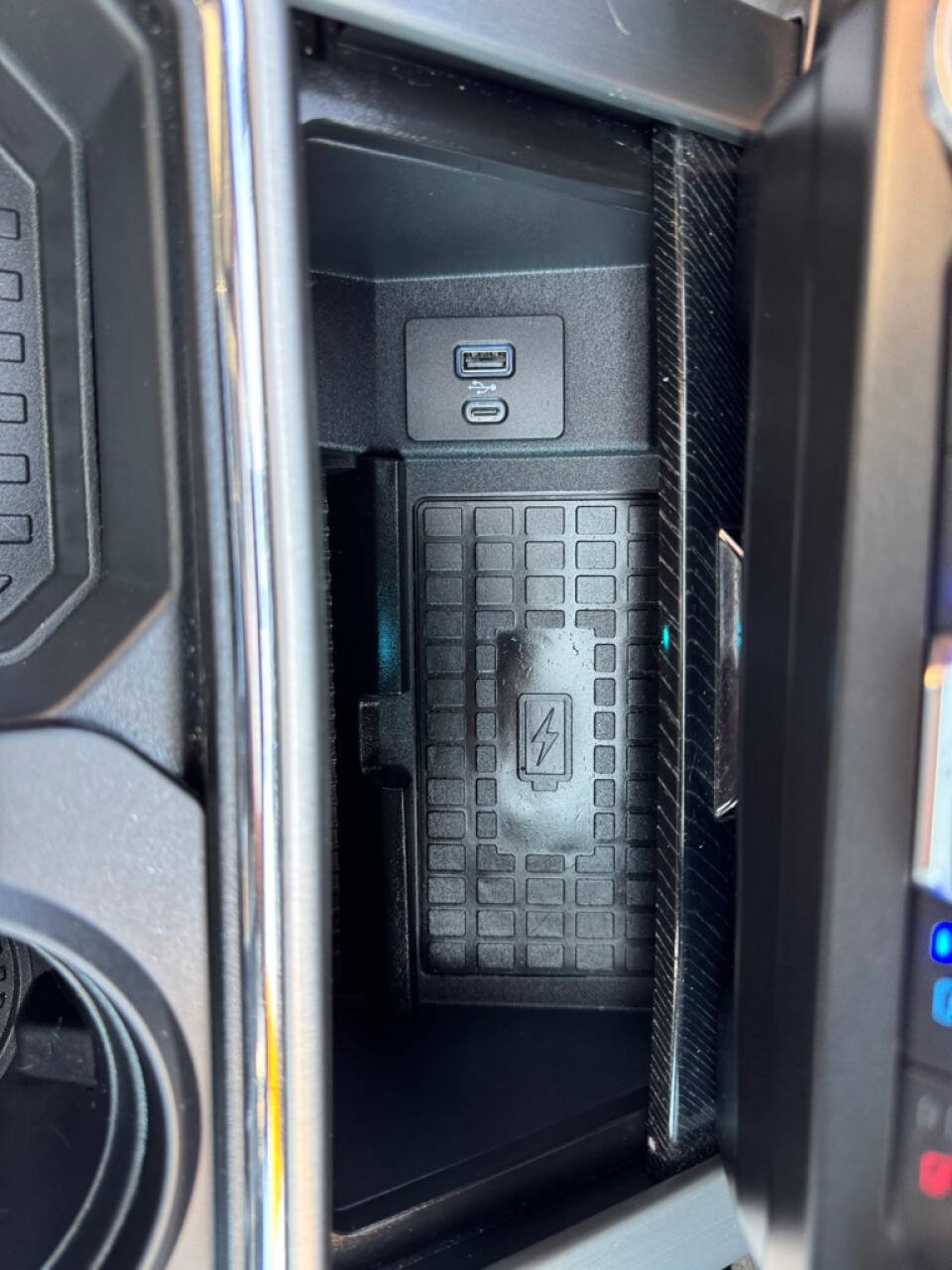 Used 2022 Ford F350 Platinum image 32