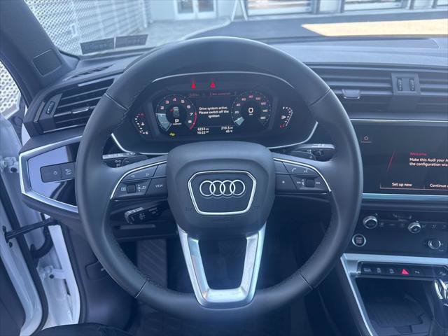 Used 2025 Audi Q3 2.0T Premium w/ Convenience Package AWD/4WD image 32