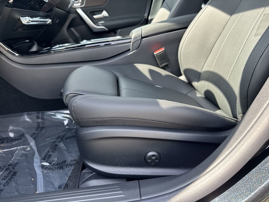 New 2026 Mercedes-Benz CLA 250 4MATIC image 17