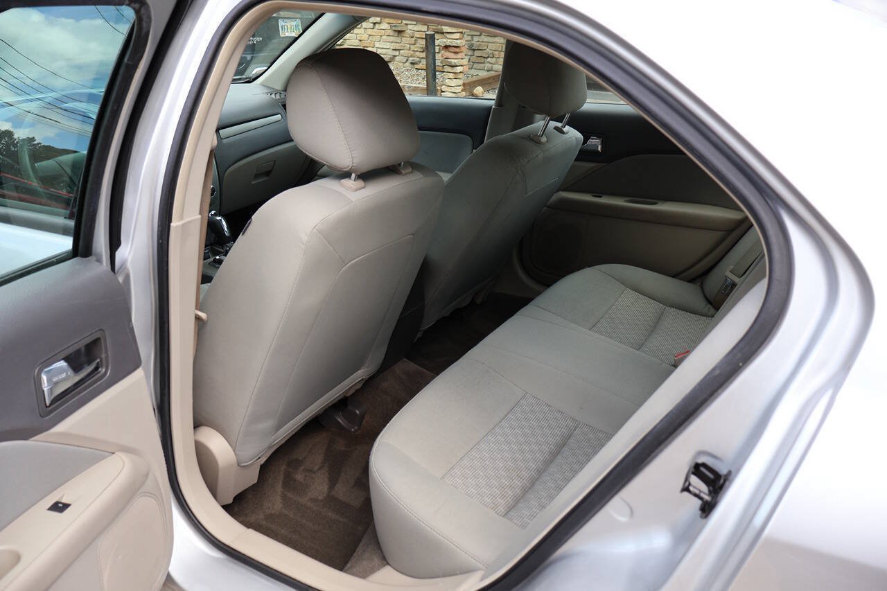 Used 2012 Ford Fusion S FWD image 17