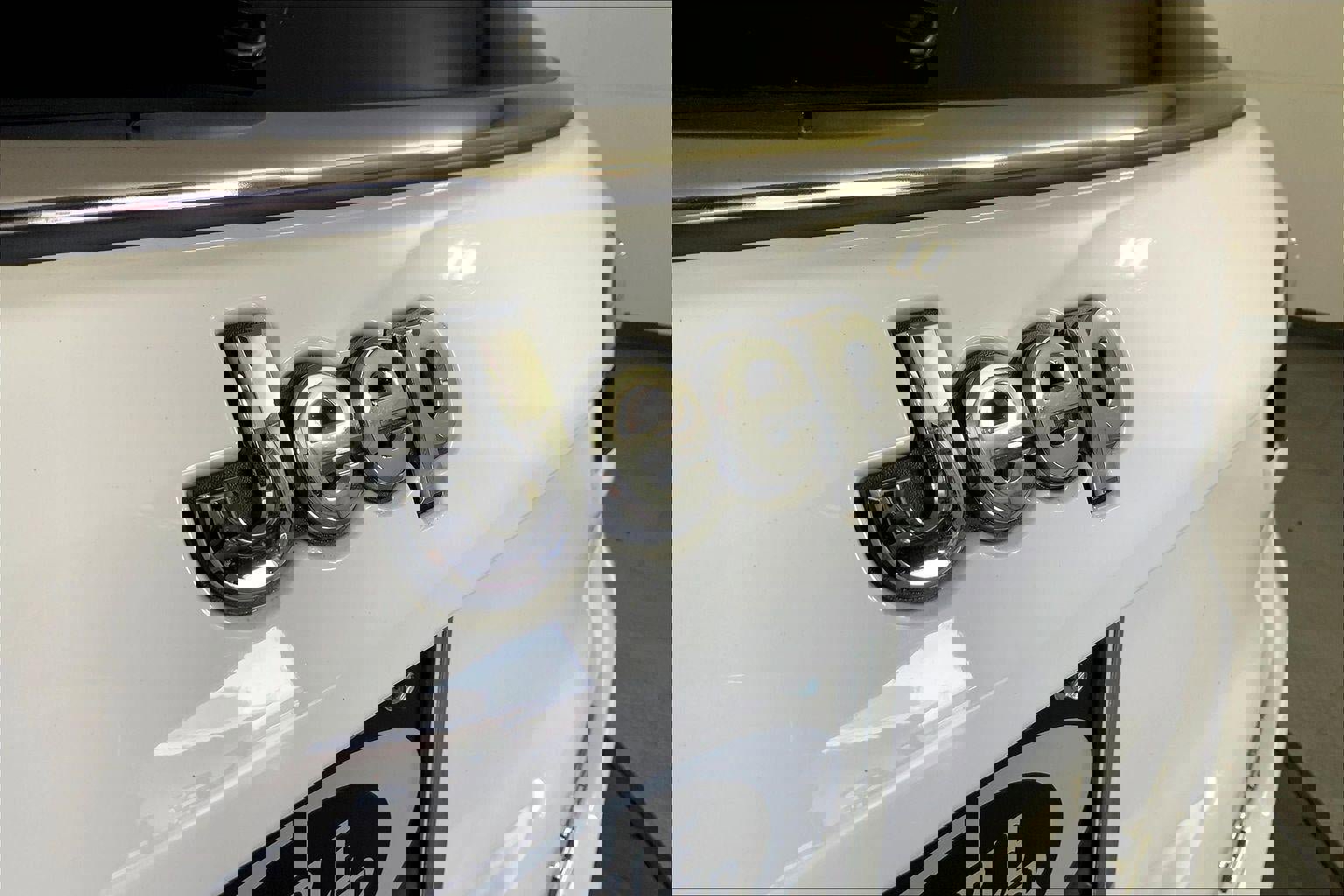 Used 2025 Jeep Compass Limited image 29