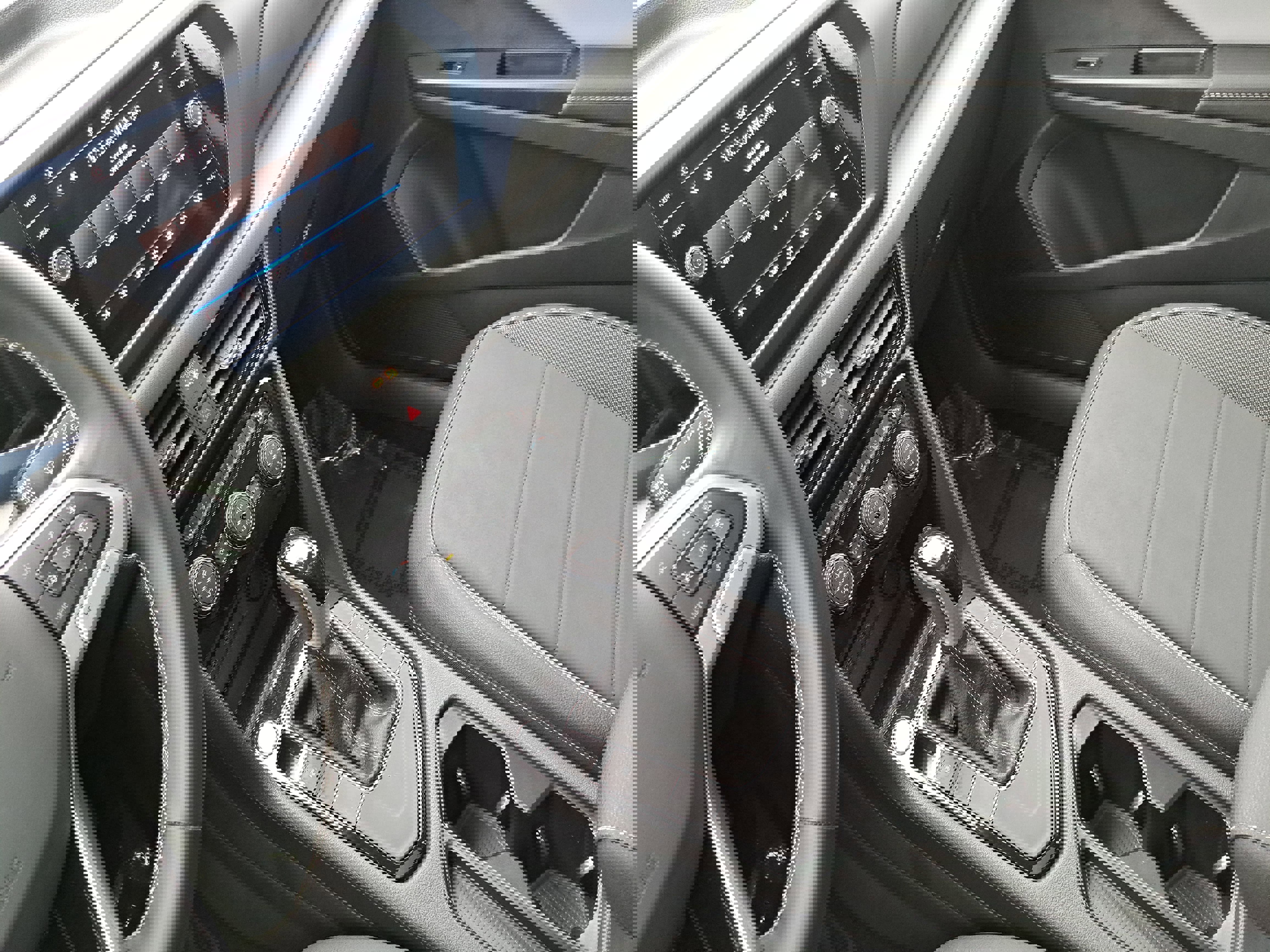 Used 2024 Volkswagen Taos SE w/ Panoramic Sunroof Package image 24