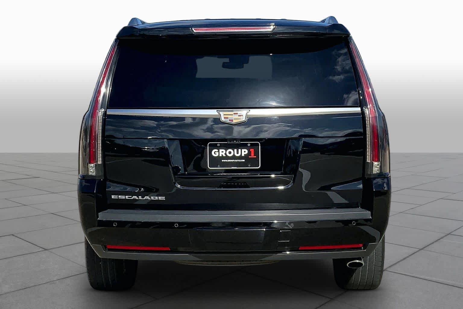 Certified 2019 Cadillac Escalade Premium Luxury RWD image 5