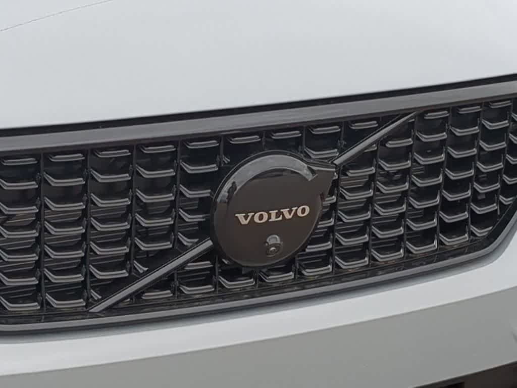 New 2026 Volvo XC40 B5 Ultra w/ Protection Package Premier AWD/4WD image 11