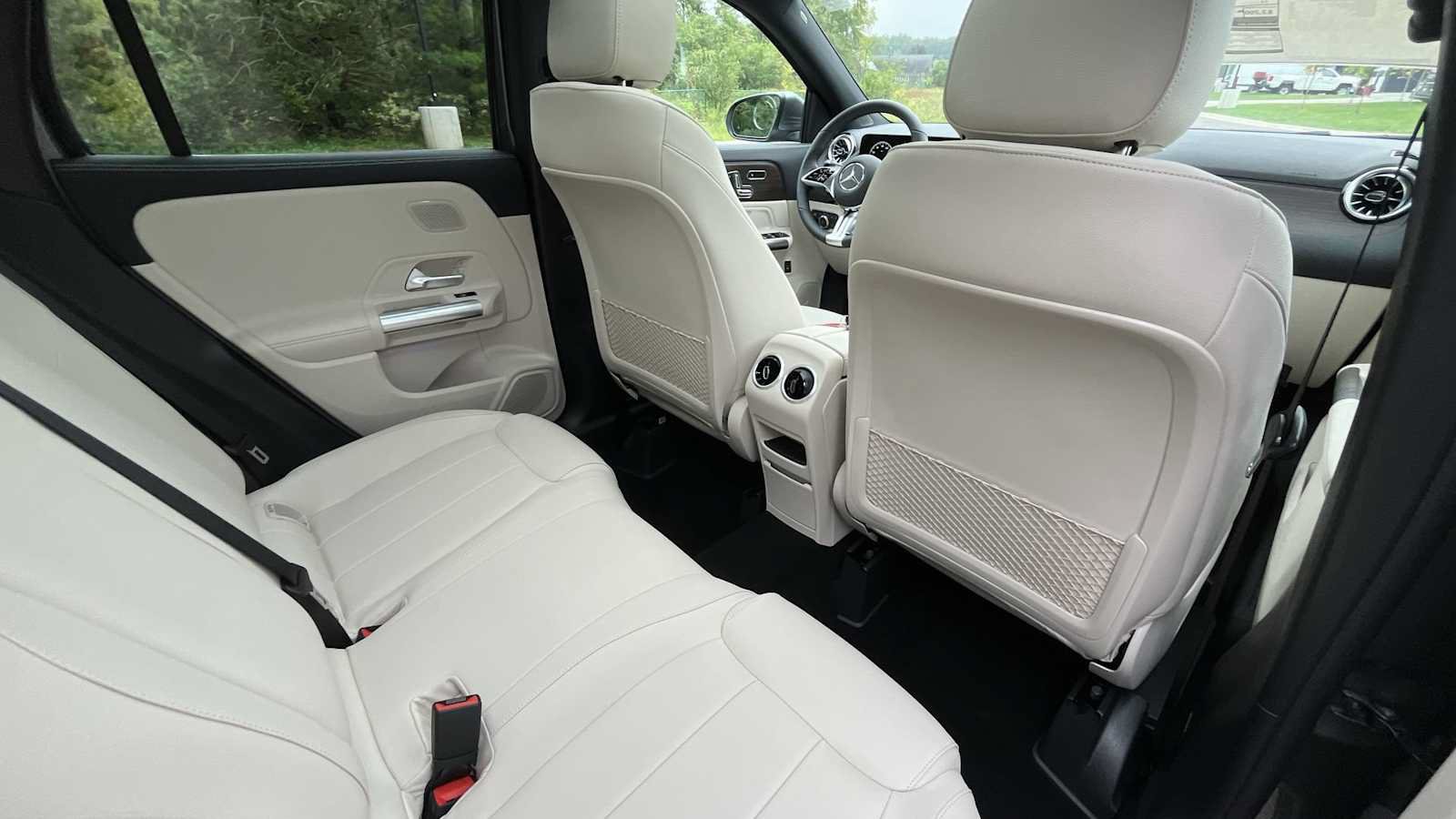 New 2026 Mercedes-Benz GLA 250 4MATIC image 11