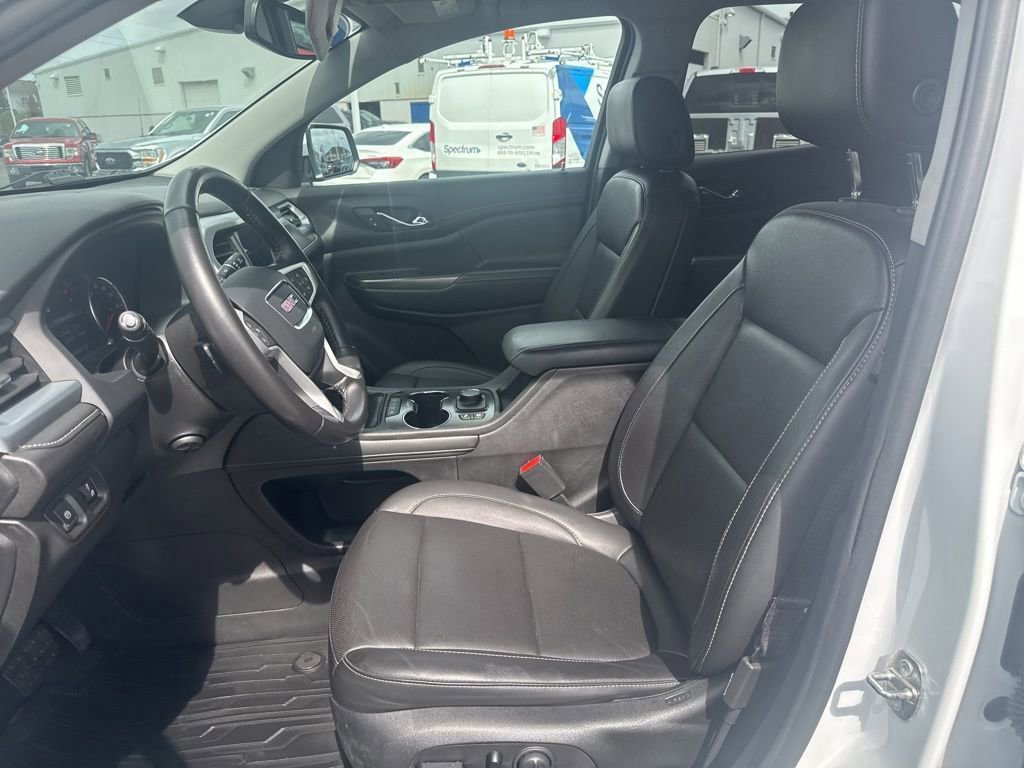 Used 2020 GMC Acadia SLT w/ Premium Package AWD/4WD image 2
