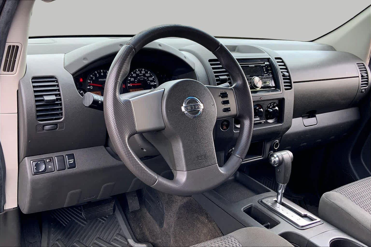 Used 2005 Nissan Frontier SE w/ (P01) Power Pkg AWD/4WD image 16