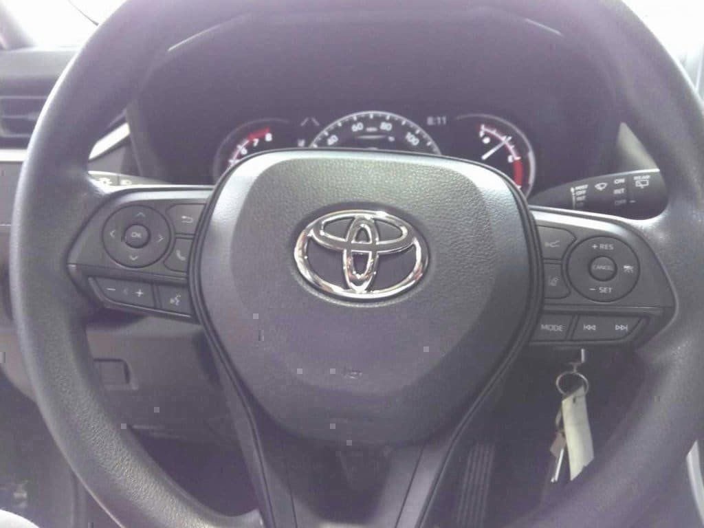 Used 2023 Toyota RAV4 LE image 5