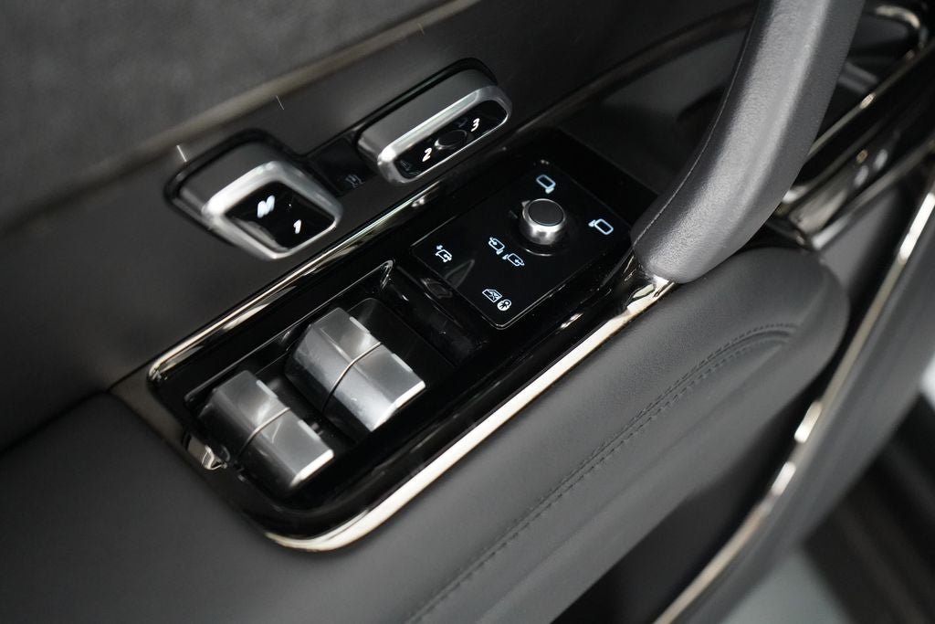 Used 2024 Land Rover Range Rover Sport Dynamic SE AWD/4WD image 18