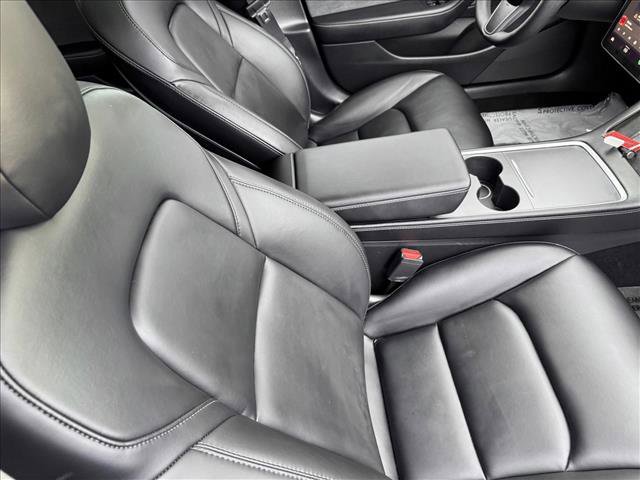 Used 2022 Tesla Model 3 Long Range image 18