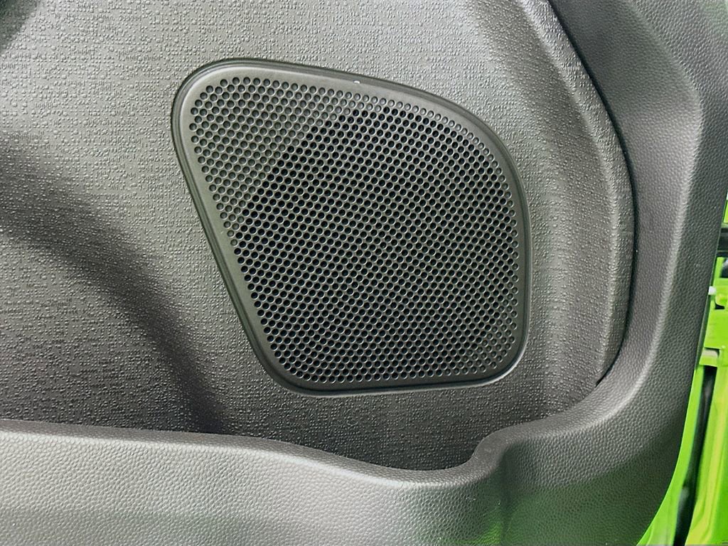 Used 2014 Ford Fiesta SE w/ Equipment Group 201A image 17