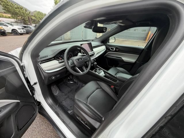 Used 2025 Jeep Compass Limited AWD/4WD image 20