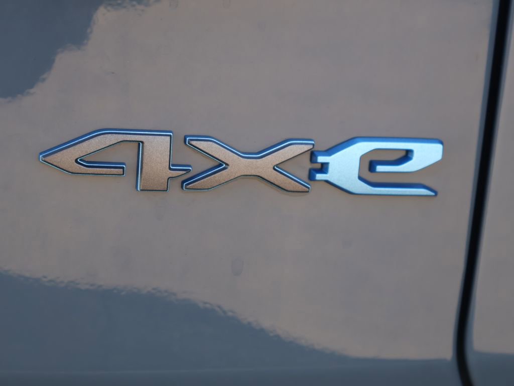 Used 2024 Jeep Wrangler Unlimited Rubicon 4xe AWD/4WD image 6