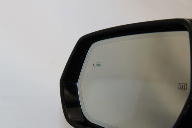 Certified 2024 Cadillac XT4 Premium Luxury image 27