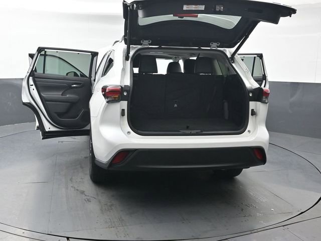 Certified 2023 Toyota Highlander XLE image 59