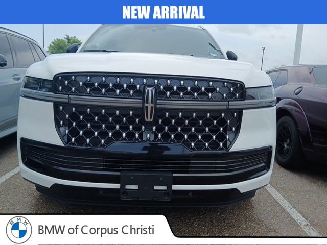 Used 2025 Lincoln Navigator Black Label AWD/4WD image 5