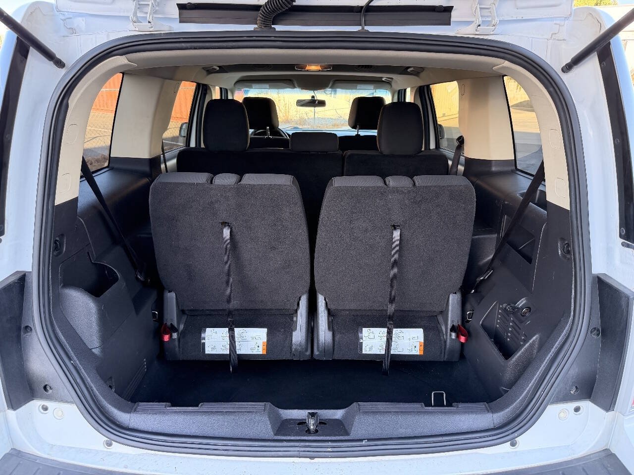 Used 2017 Ford Flex SE FWD image 31
