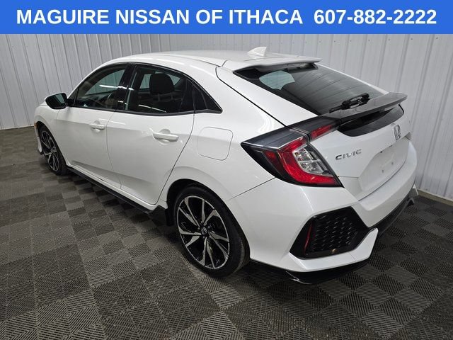 Used 2017 Honda Civic Sport image 9