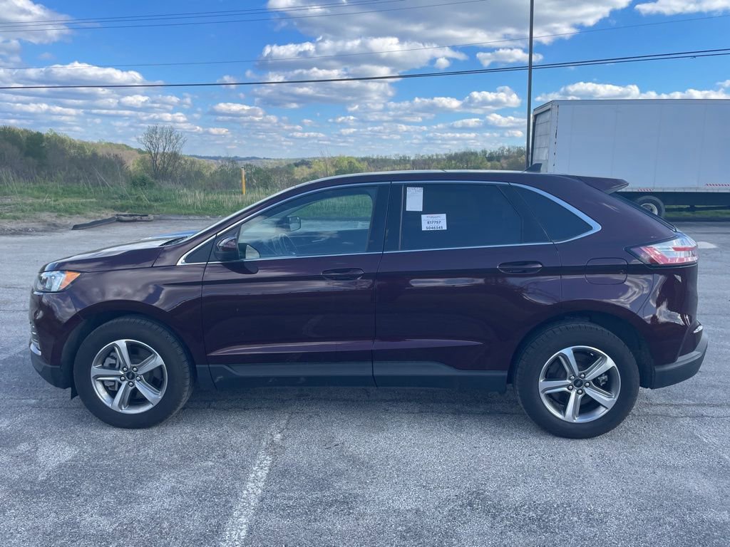 Used 2024 Ford Edge SEL w/ Convenience Package image 9