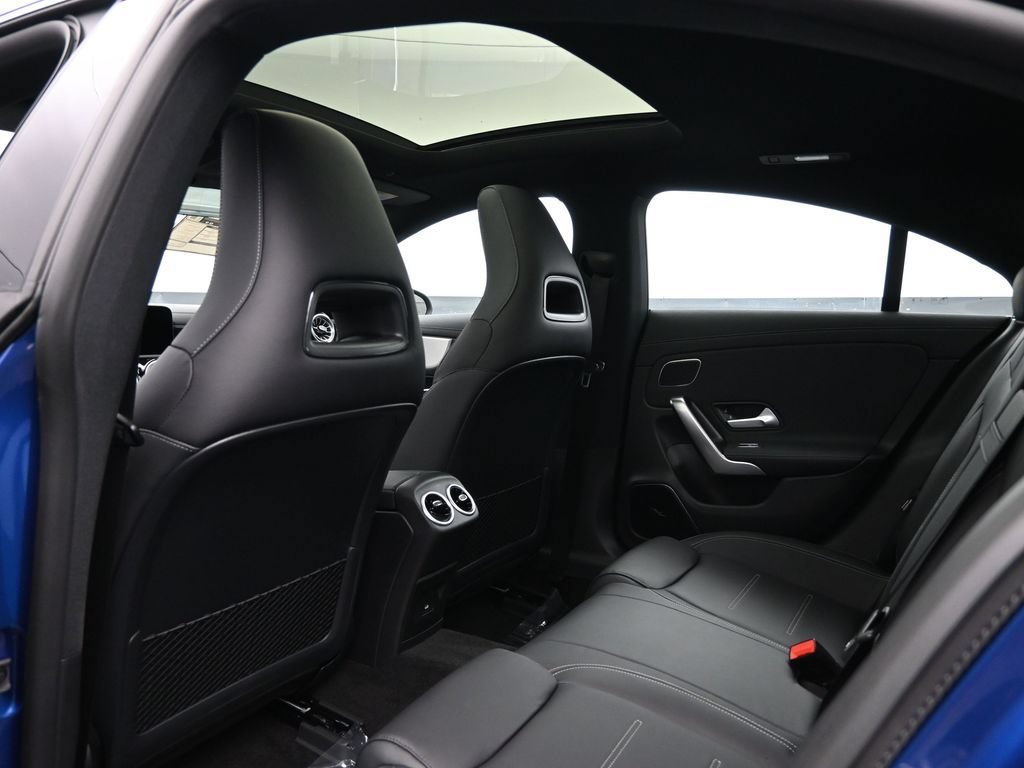 Used 2025 Mercedes-Benz CLA 35 AMG 4MATIC image 29