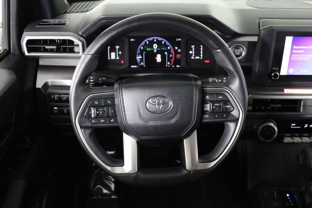 Used 2025 Toyota 4Runner SR5 RWD image 9