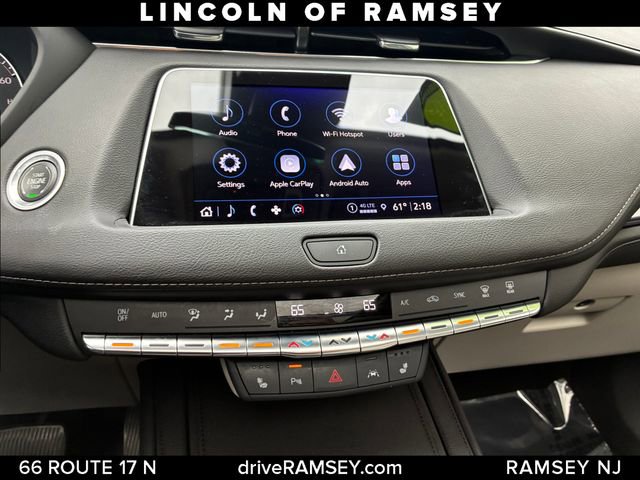 Used 2023 Cadillac XT4 Luxury w/ Cold Weather Package AWD/4WD image 18