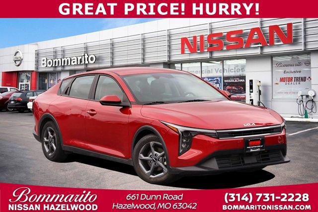 Used 2025 Kia K4 FWD image 1
