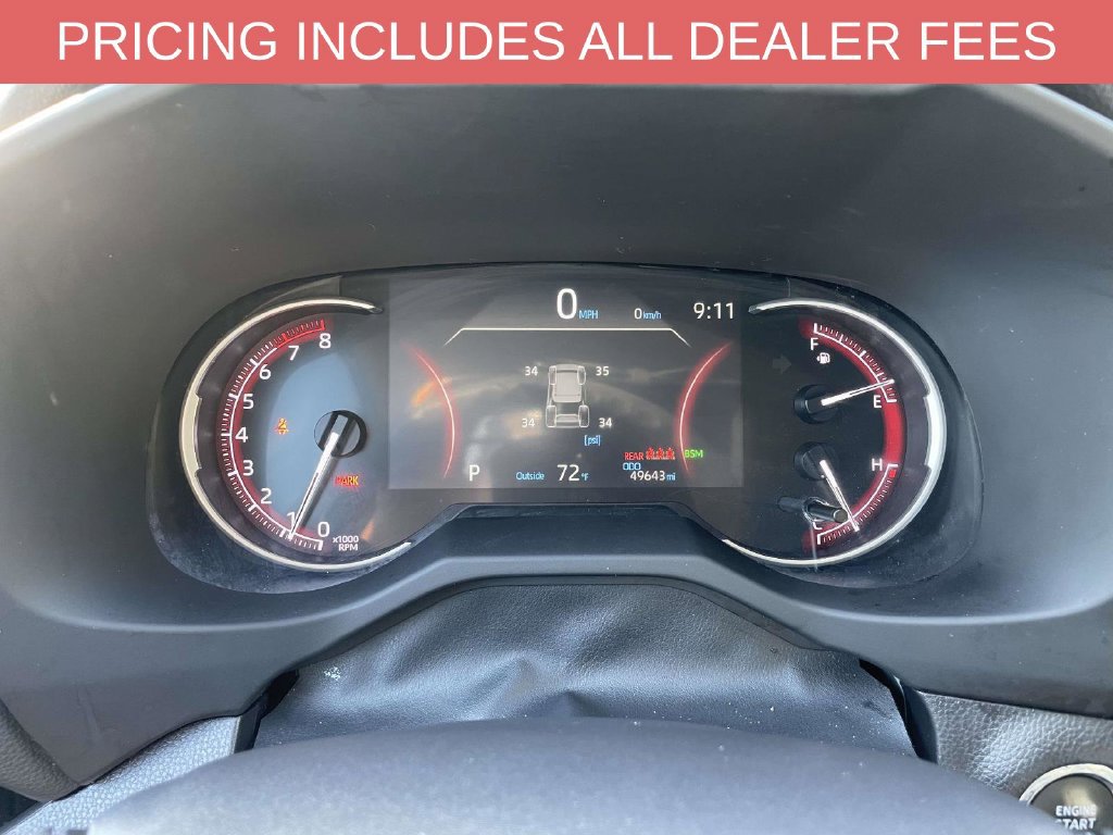 Used 2025 Toyota RAV4 XLE AWD/4WD image 22