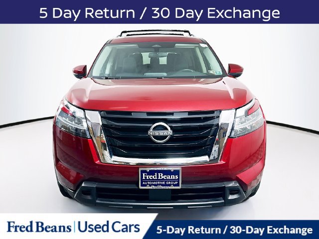 Used 2022 Nissan Pathfinder SV w/ SV Premium Package AWD/4WD image 2