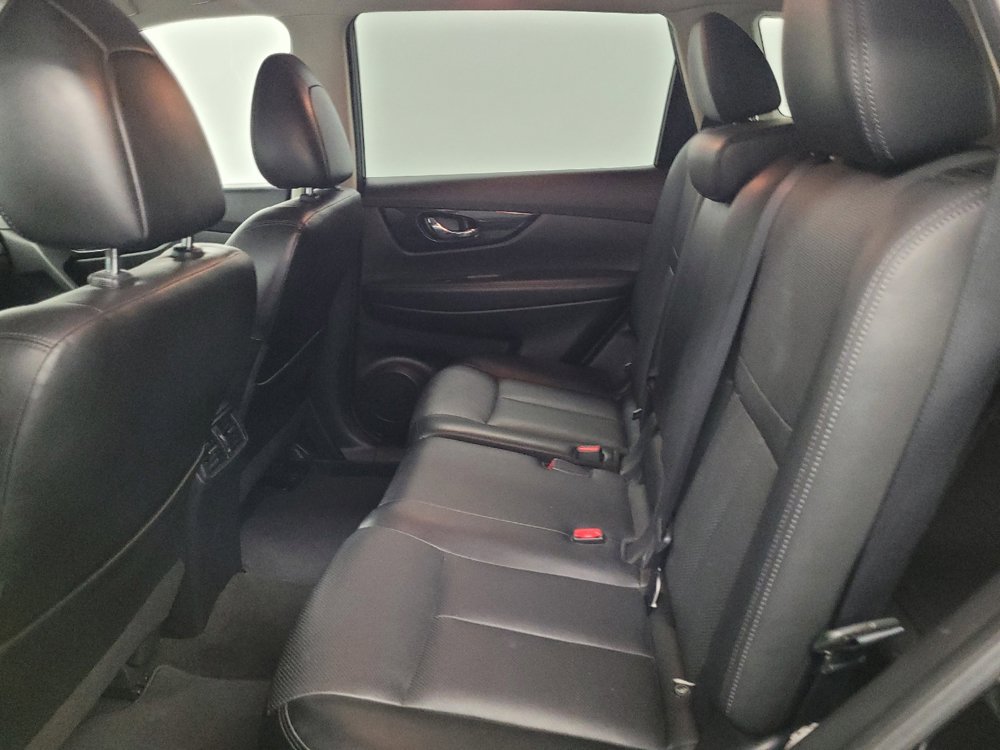 Used 2017 Nissan Rogue SL w/ SL Premium Package AWD/4WD image 18