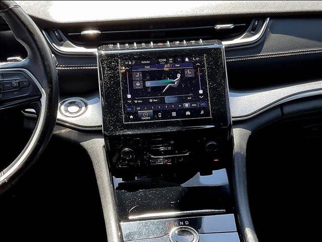 Used 2022 Jeep Grand Cherokee L Laredo RWD image 6