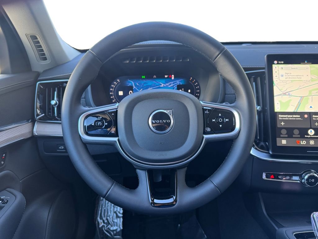 Certified 2025 Volvo XC90 B6 Plus image 13