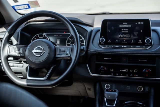 Used 2023 Nissan Rogue SV FWD image 13