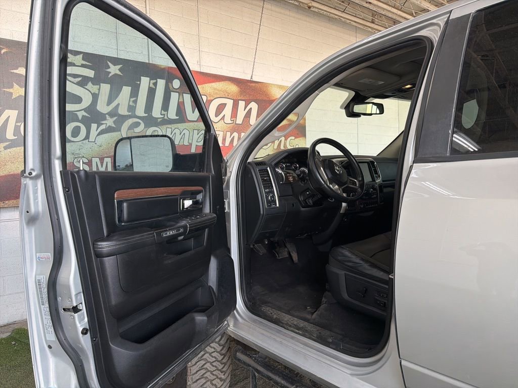 Used 2015 RAM 2500 Laramie w/ Convenience Group image 15