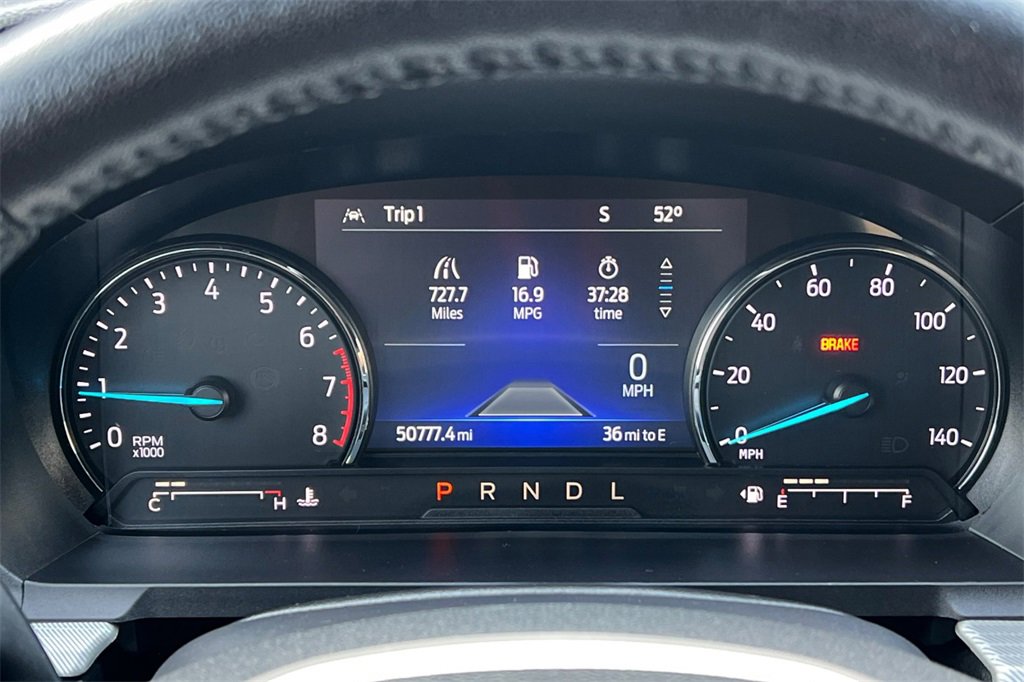 Used 2022 Ford Explorer XLT w/ Equipment Group 202A image 31