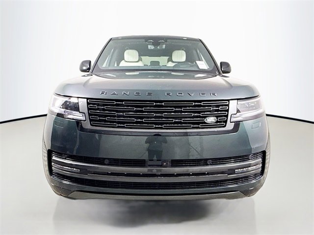 New 2025 Land Rover Range Rover Long Wheelbase SE image 2