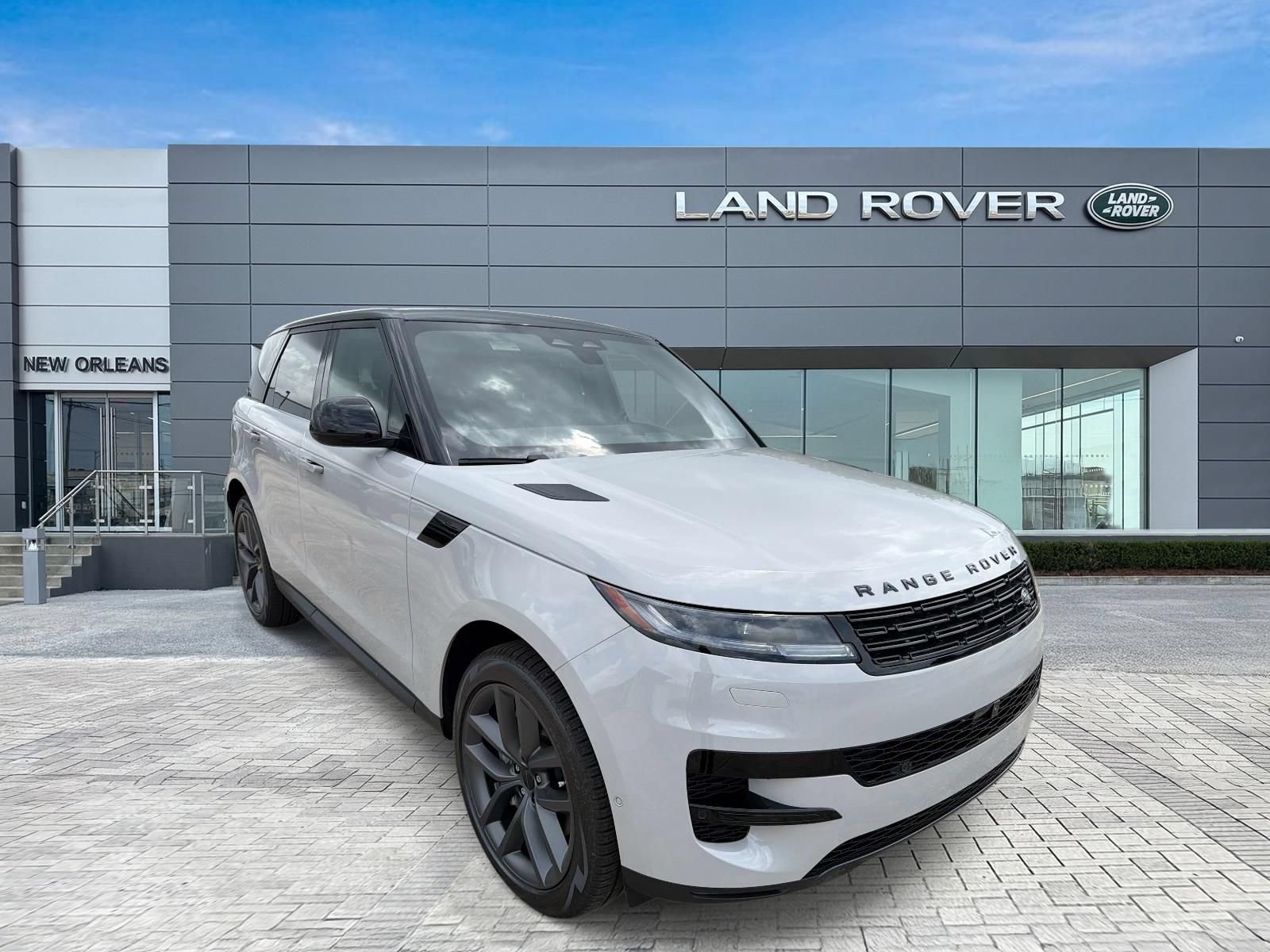 New 2026 Land Rover Range Rover Sport SE AWD/4WD image 5