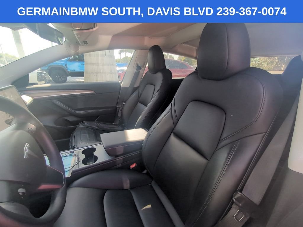 Used 2023 Tesla Model 3 Standard Range image 9