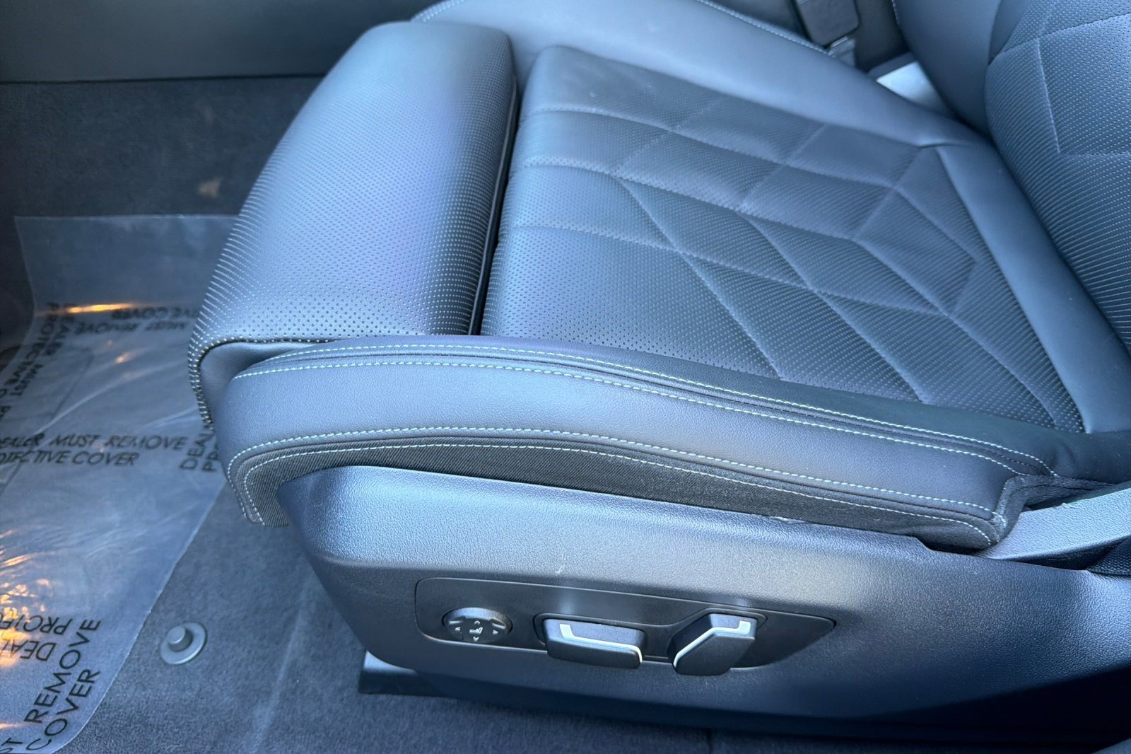 Used 2024 BMW i5 eDrive40i w/ Executive Package RWD image 14