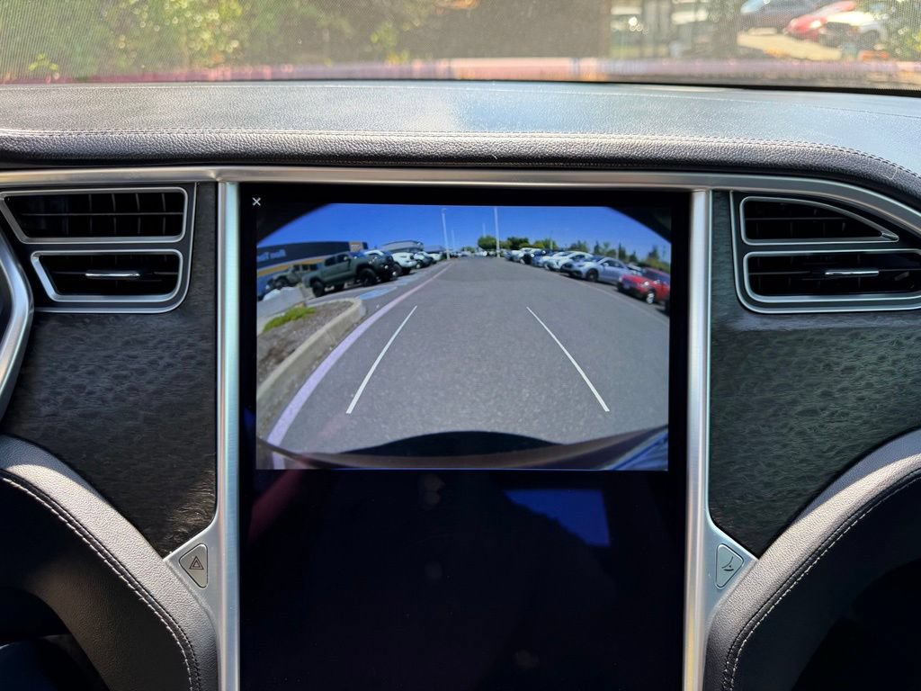 Used 2013 Tesla Model S Performance RWD image 21