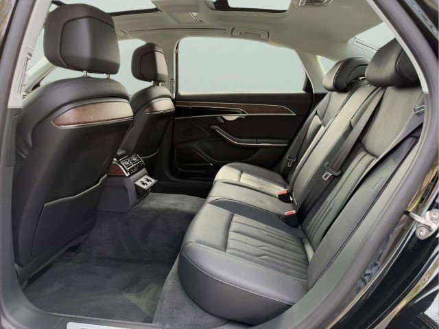 Certified 2022 Audi A8 L 3.0T AWD/4WD image 23
