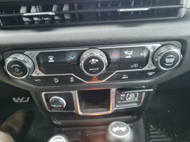 Used 2024 Jeep Wrangler Sport image 10