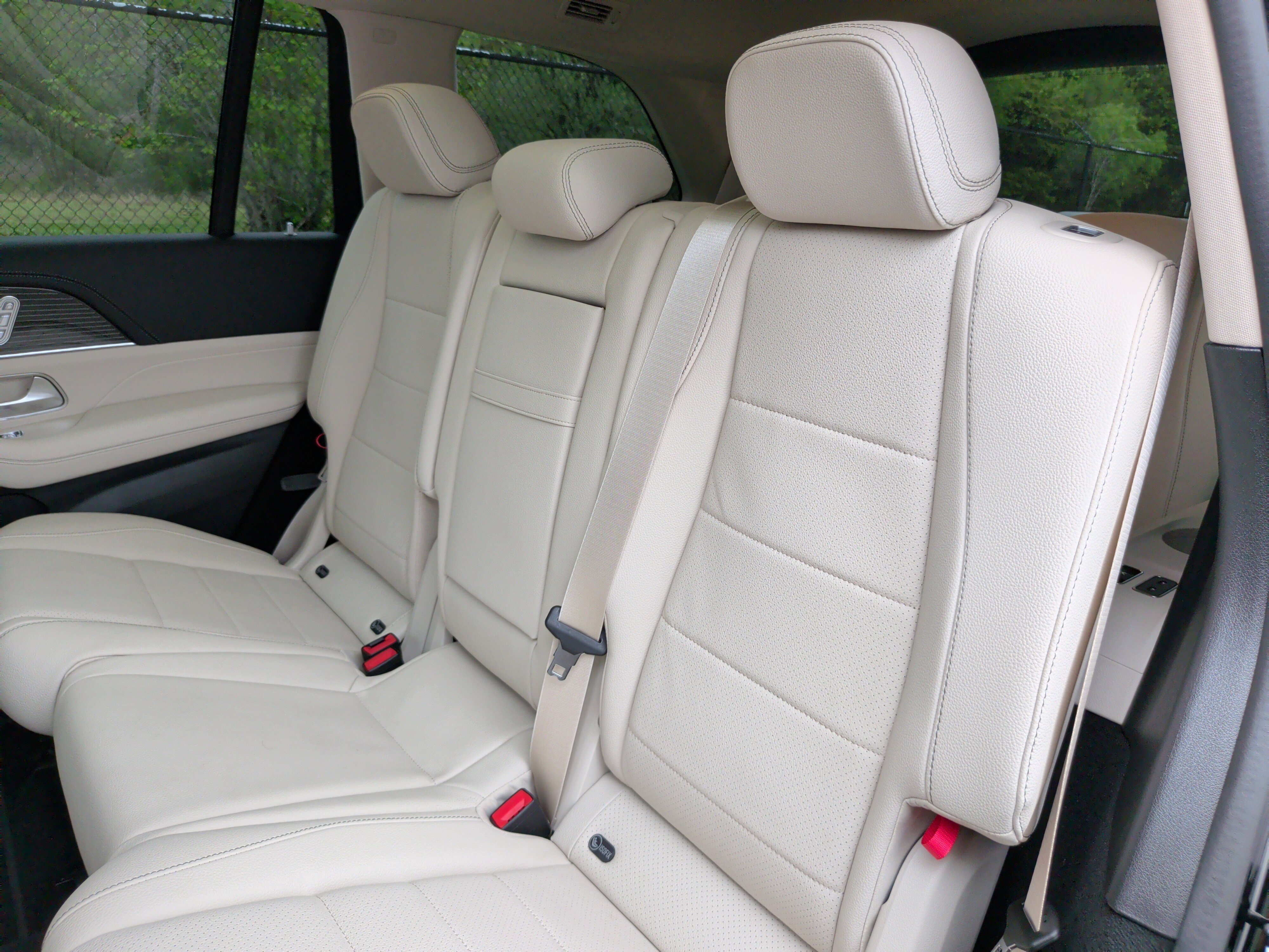 Used 2026 Mercedes-Benz GLS 450 4MATIC image 38