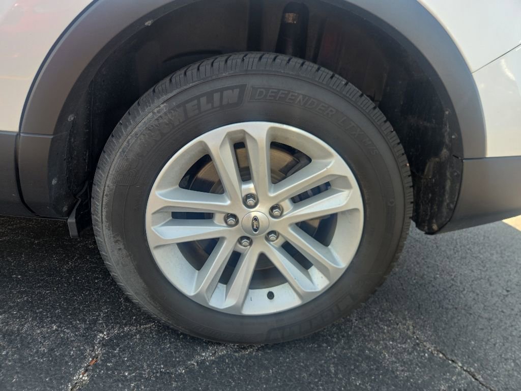 Used 2013 Ford Explorer XLT FWD image 4