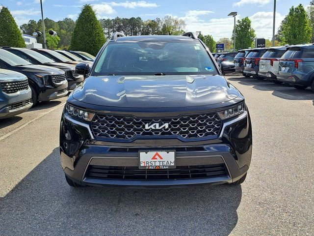 Used 2022 Kia Sorento S w/ Panoramic Sunroof Package image 3