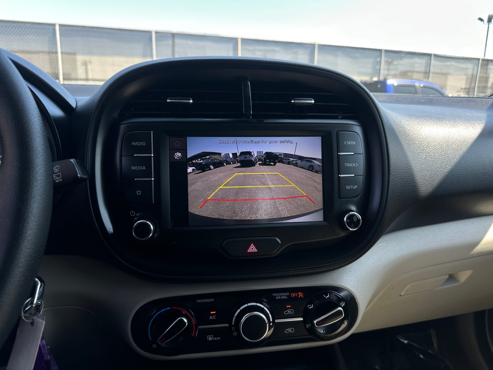 Used 2025 Kia Soul LX FWD image 28